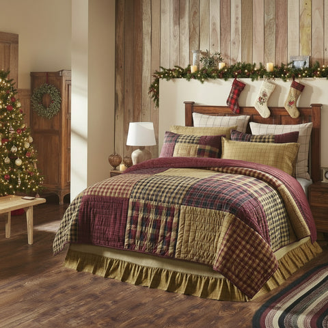 Correll Burgundy & Natural Quilt-Lange General Store