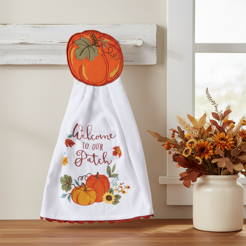 Square farmhouse kitchen towel lifestyle image
