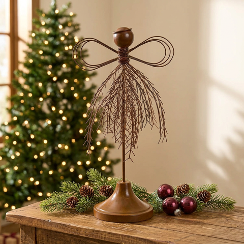 Short Angel Metal in a Christmas setting